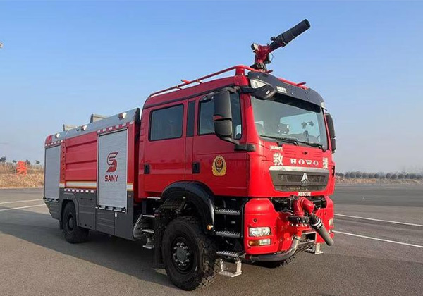 機場消防車