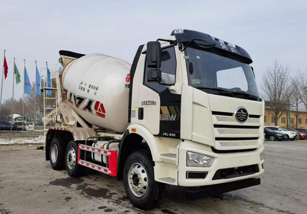 攪拌運(yùn)輸車(chē)